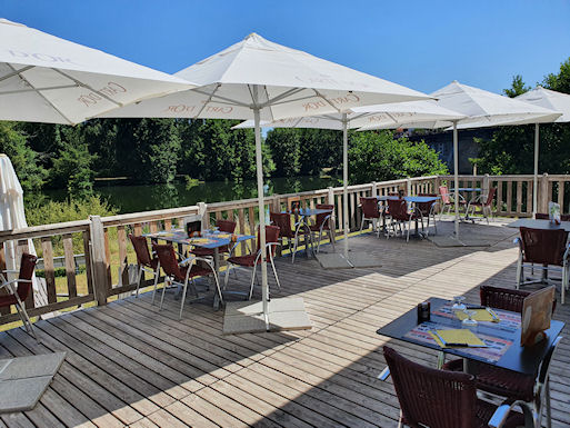 18e8db8b19d40bcbb08013b7fd0a1390_restaurant