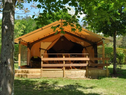 399a480cf4b97bd406b6d440d2cabf99_campinglacastillonderie2