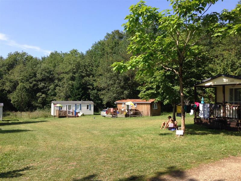 5b5b55913ae9767496ec31c57a79d116_campingbasmeygnaud2