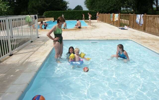 8c481a8645f19a63b8e31845e89e28ca_campingdordogneperigordlafermedelabrauge1