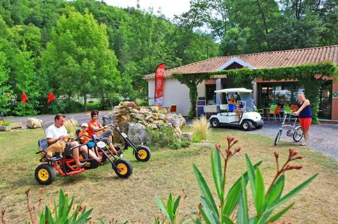 95153af373f5e63f5a2760a1ce243f05_valdelamarquise5