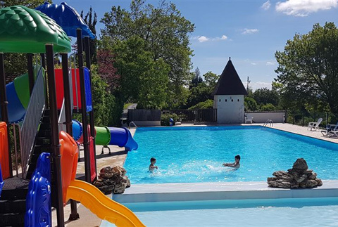 dbf255841514bab98f8b625af4fef439_campingbleusoleilrouffignac1