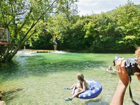 e6f8f8ee8f8dcefb09c6dde772239a21_campingmaisonneuvecastelnaudceou4